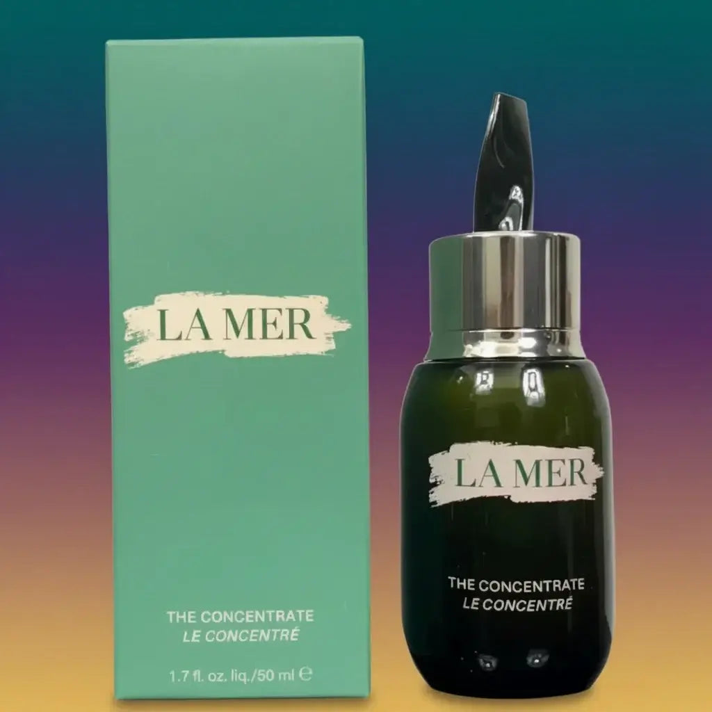 La Mer Concentrate serum in 1.7 oz bottle with green packaging, designed for skin restoration and hydration.